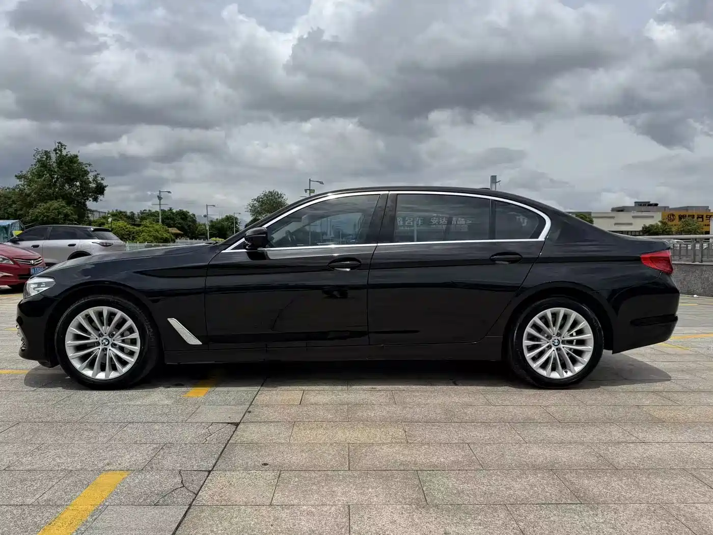 BMW 5 Series 2019 530Li Leading Luxury Package фото 4
