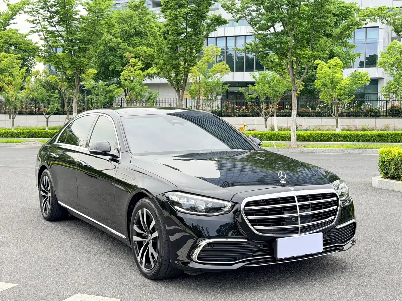 Mercedes-Benz S-Class 2023 Facelift S 400 L Luxury фото 3