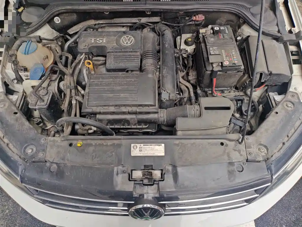 Volkswagen Sagitar 2018 280TSI DSG Spark Edition фото 11