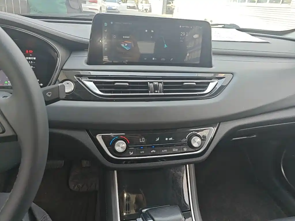 Changan Ruicheng CC 2022 2022 Blue Whale Edition 1.5T DCT Premium