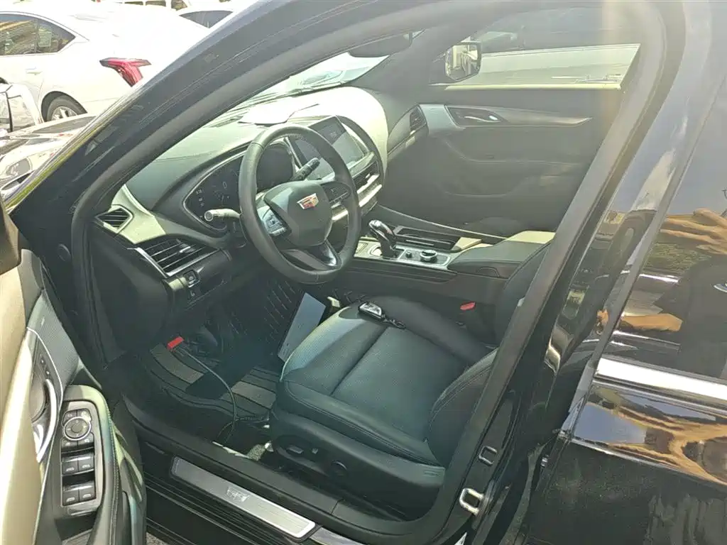 Cadillac CT5 2023 28T Luxury Style (Standard Edition) фото 15