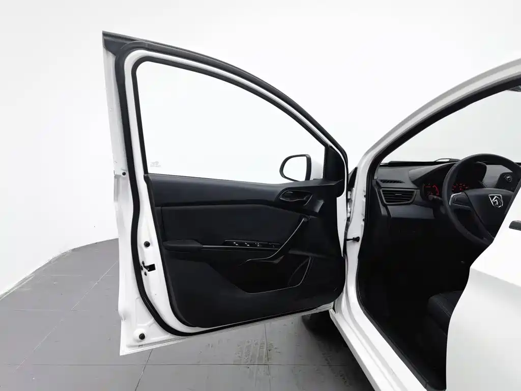 Baojun 310 2021 2020 1.2L Manual Comfort Edition