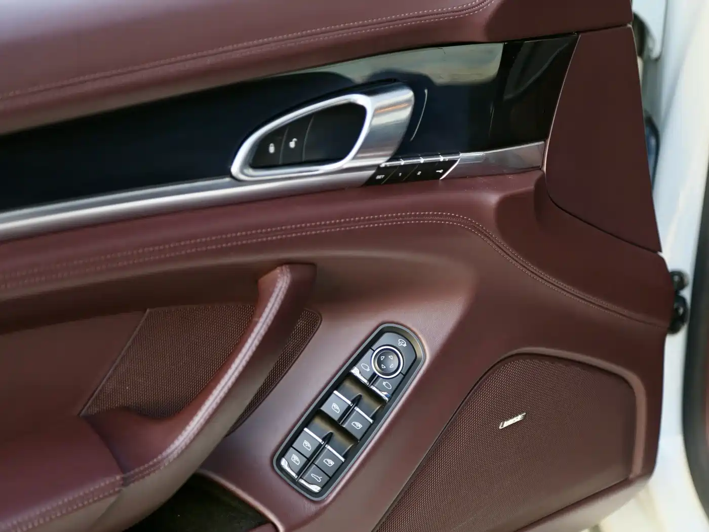 Porsche Panamera 2014 Panamera 3.0T фото 19
