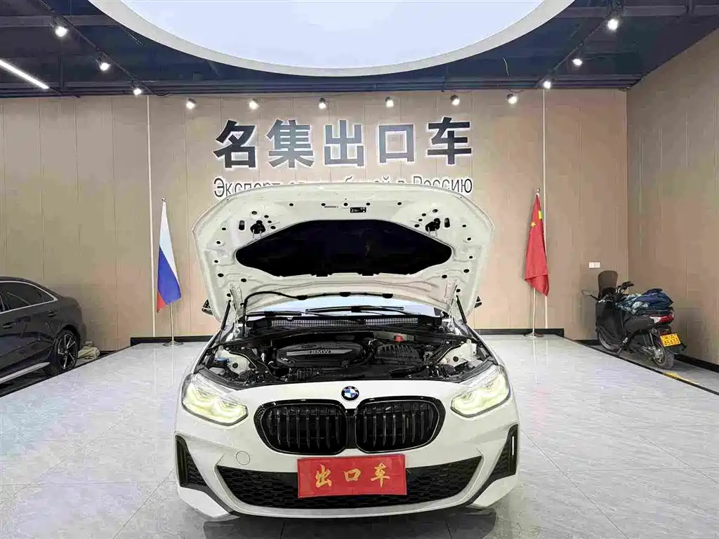 BMW 1 Series 2021 Facelift 120i M Sport Shadow Edition фото 15