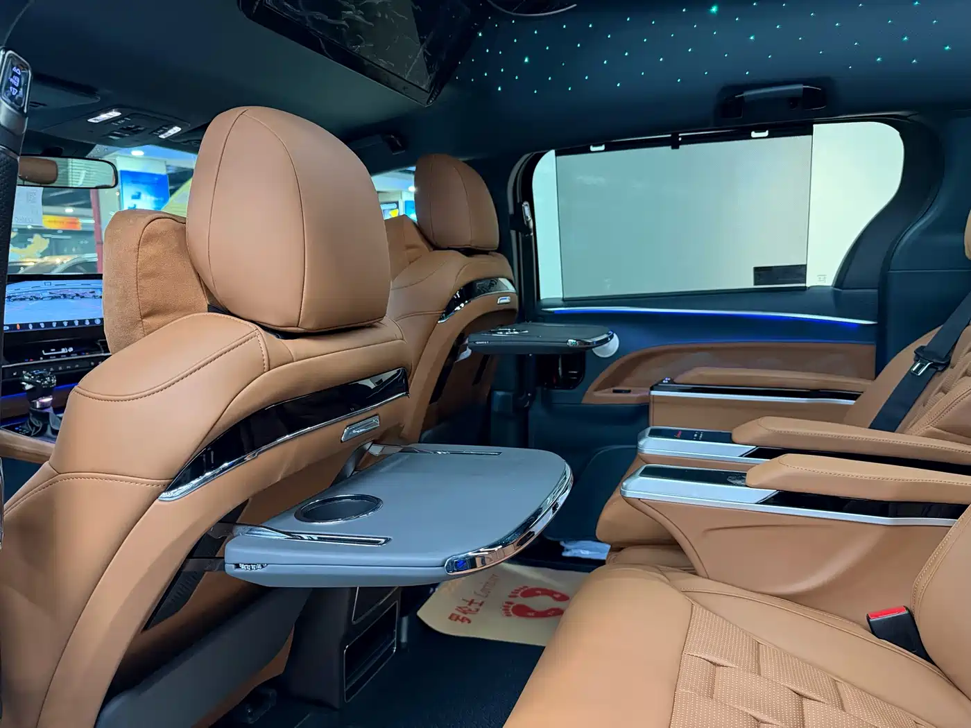 Toyota Granvia 2026 Model 2.5L Hybrid Luxury Edition фото 12
