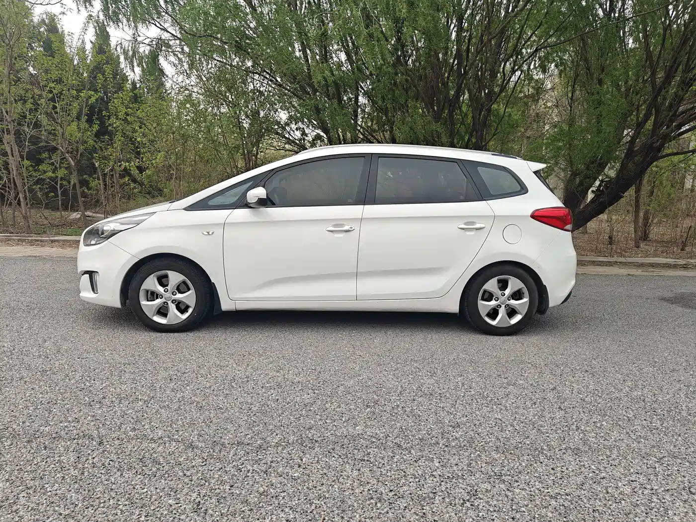 Kia Carens 2014 2013 2.0L 5-Seat Auto Standard China IV