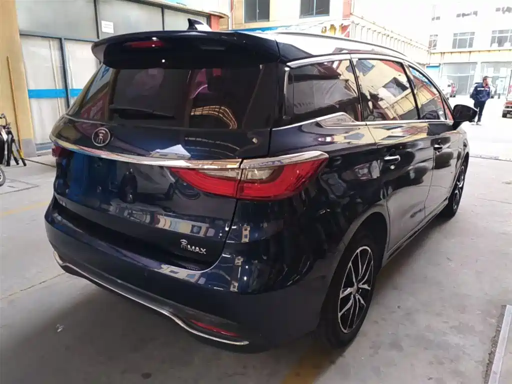 BYD Song MAX 2018 1.5T Auto Smart Connected Elite 6-Seater фото 7