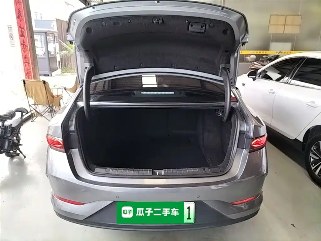 BYD Qin PLUS 2025 DM-i Smart Drive 55KM Leader фото 18