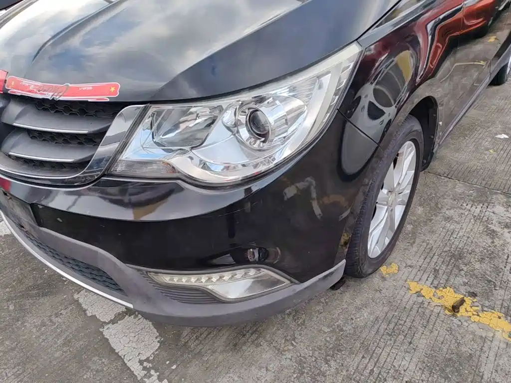 Baojun 730 2015 2014 1.5L Manual Comfort ESP Edition 7-Seater