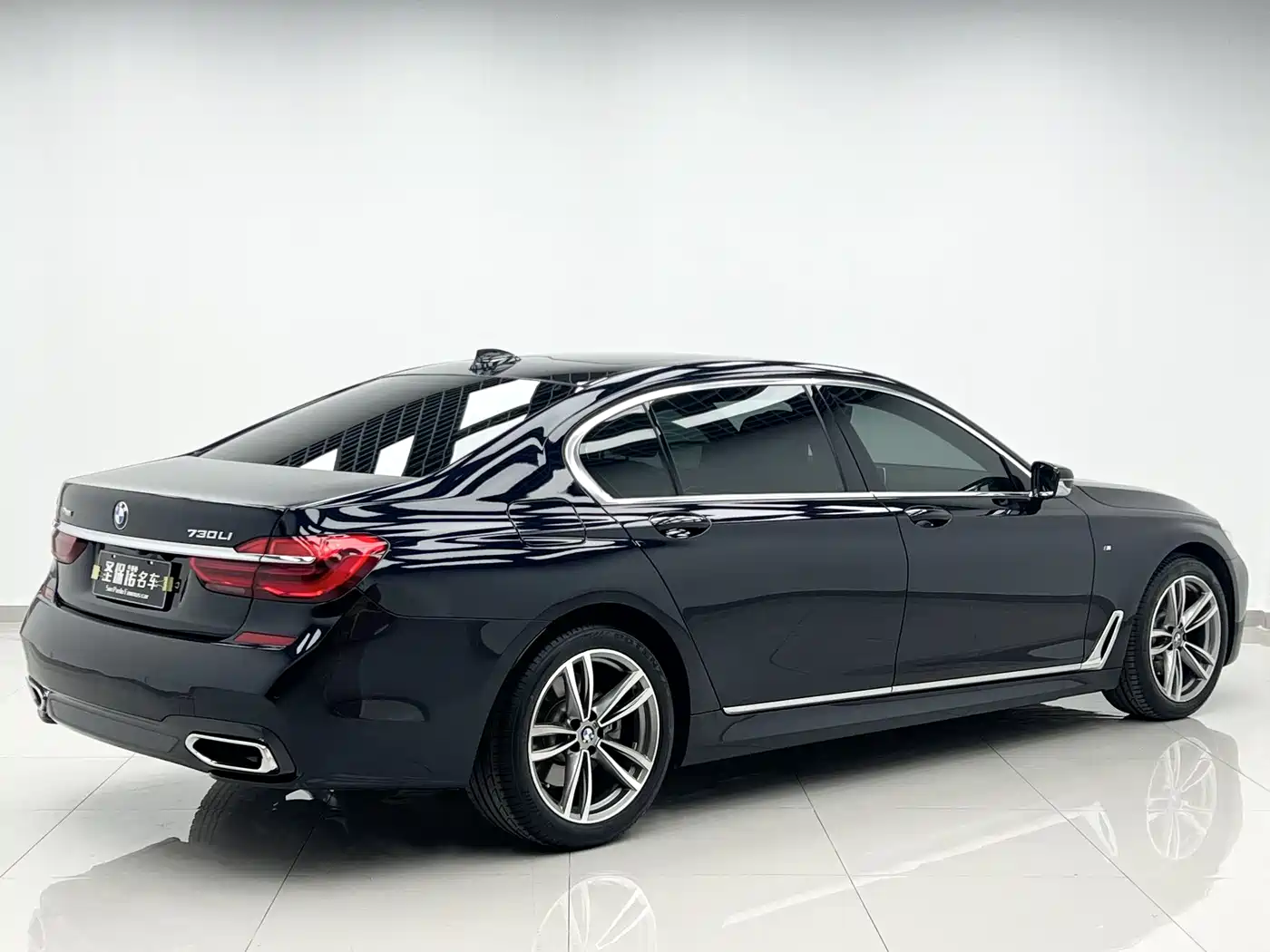 BMW 7 Series 2018 730Li Leading Type M Sport Package фото 6
