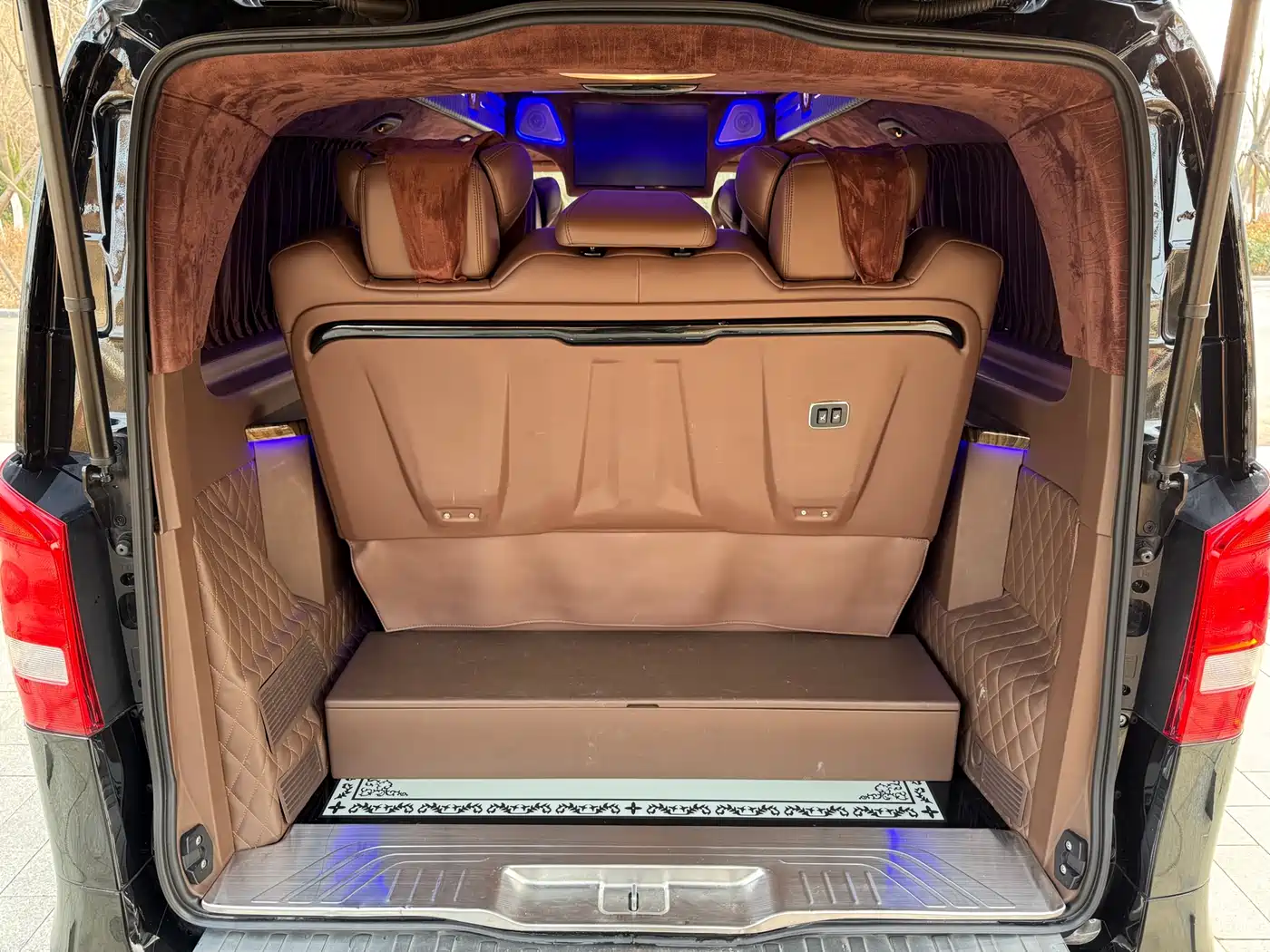 Mercedes-Benz Vito 2021 2.0T Business Edition 7-seater фото 15