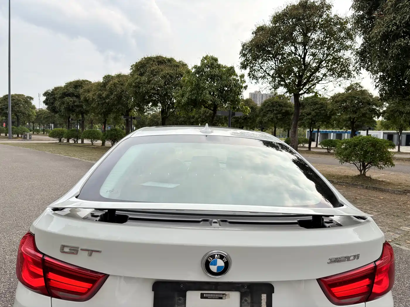 BMW 3 Series GT 2019 320i Fashion Model фото 26