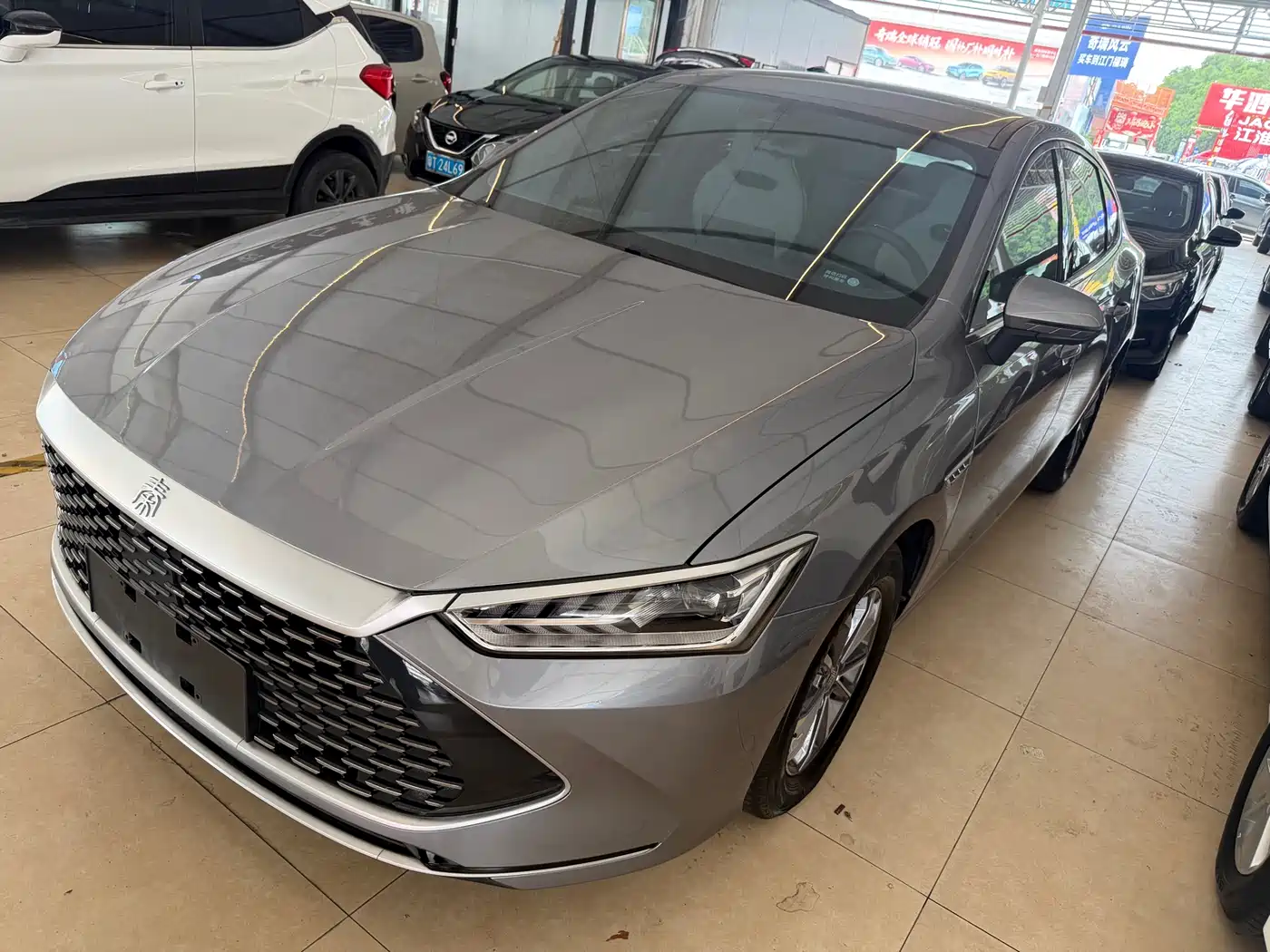 BYD Qin PLUS 2023 Champion Edition DM-i 55KM Leading