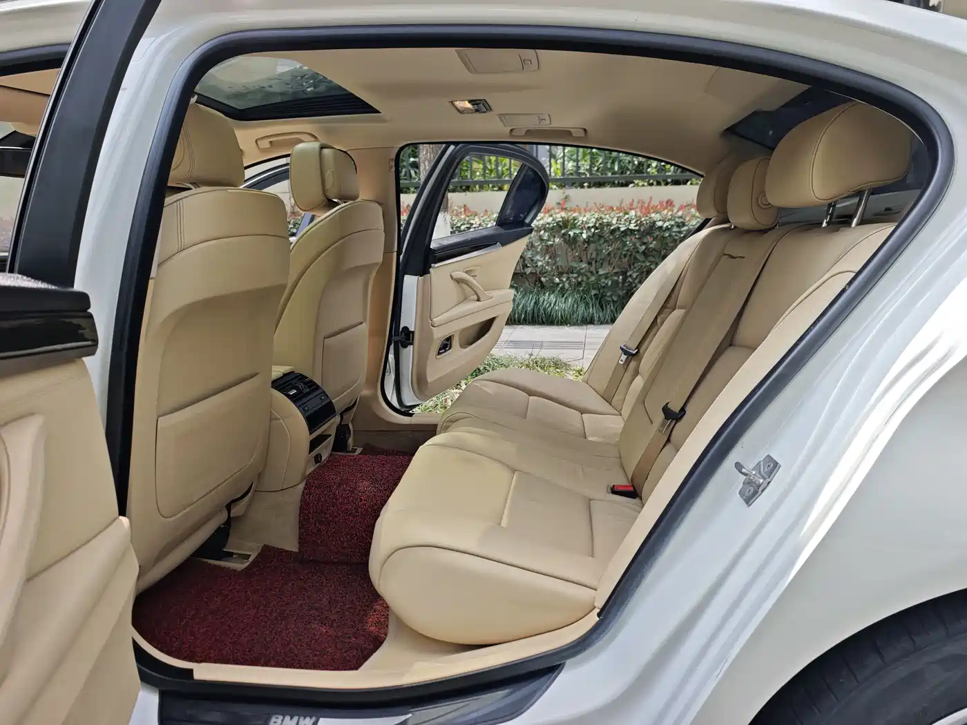 BMW 5 Series 2012 523Li Luxury фото 13