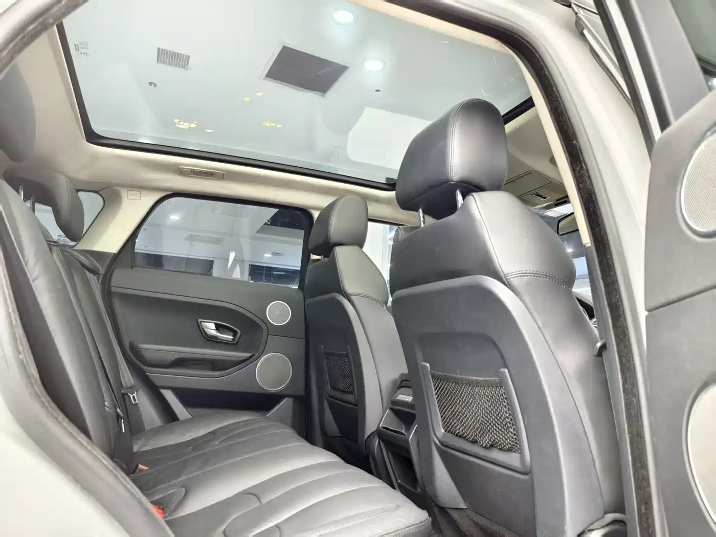 Land Rover Range Rover Evoque (Import) 2014 2.0T 5-door Brilliance фото 11