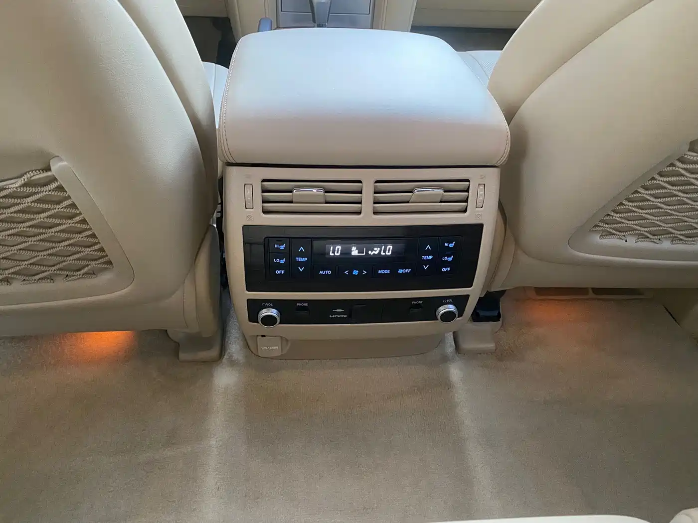Toyota Land Cruiser 2017 2016 4.6L Automatic VX-R