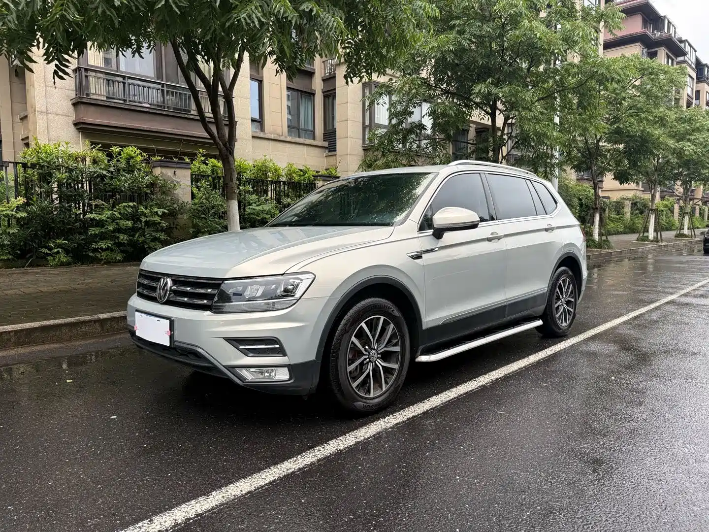 صورة 1 - Volkswagen Tiguan L