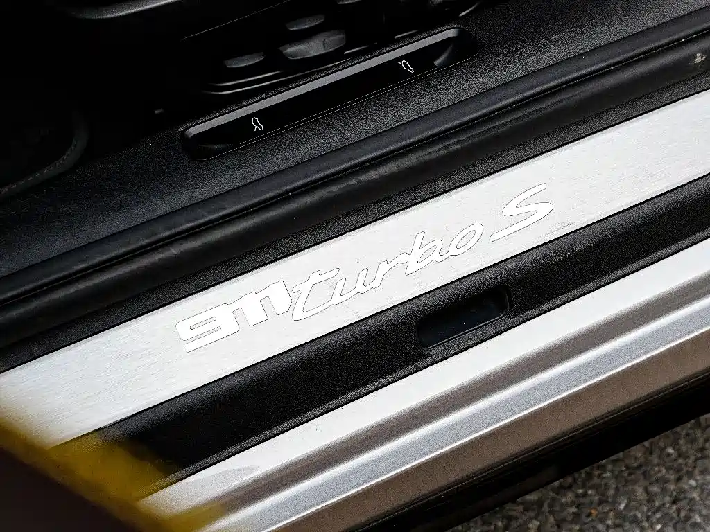 Porsche 911 2022 Turbo S 3.7T фото 13