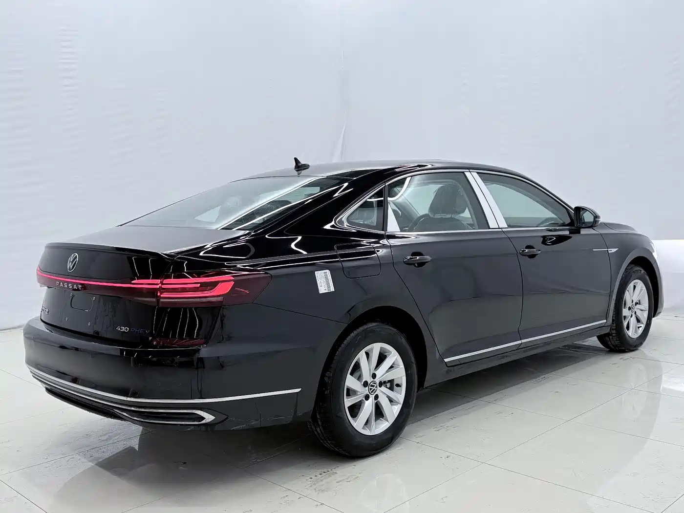 VOLKSWAGEN PASSAT NEW ENERGY