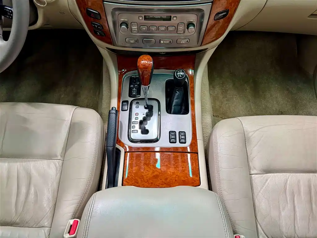 Toyota Land Cruiser 2005 4.7L Automatic VX-R фото 20