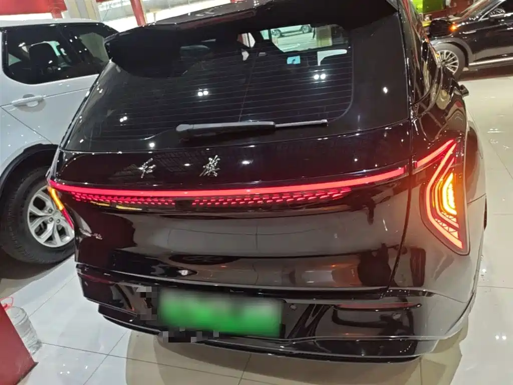 Hongqi Tian Gong 08 2025 680 Ultra AWD фото 6