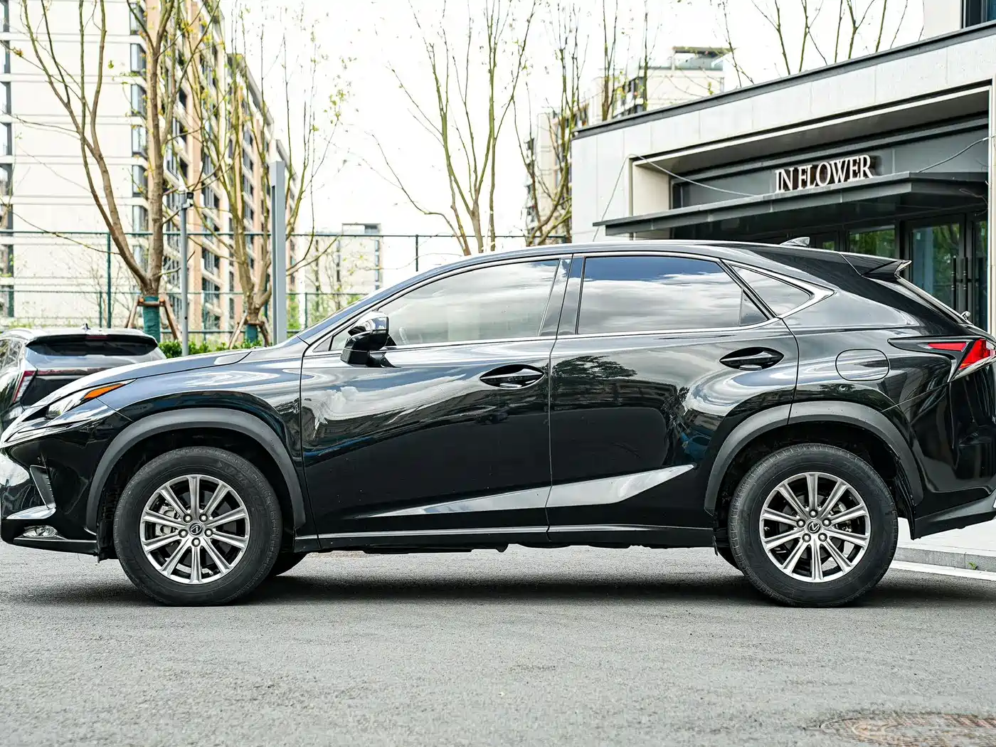 Lexus NX 2020 200 FWD Sharp Edition China V фото 6
