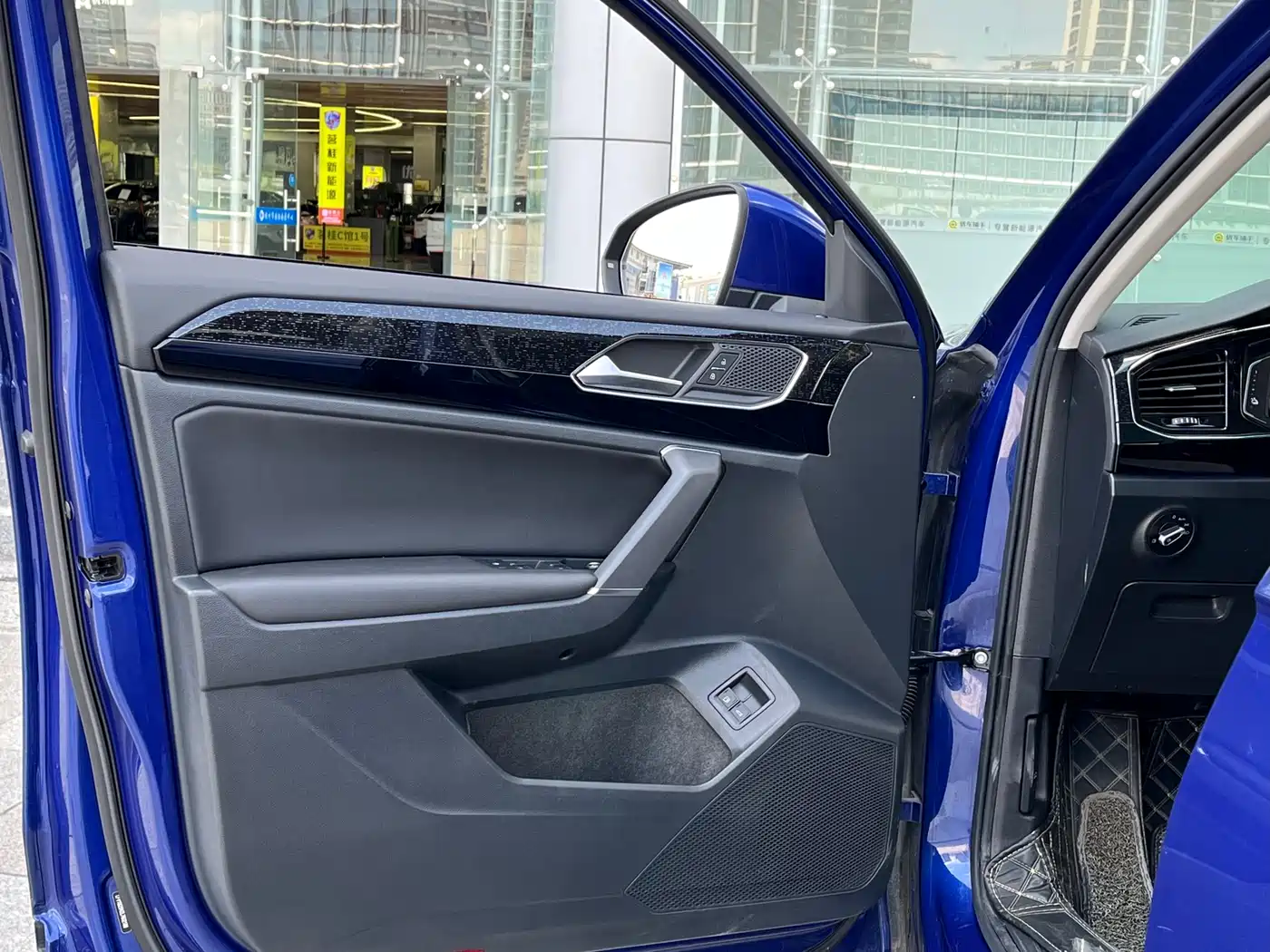 Volkswagen Tayron GTE Plug-in Hybrid 2020 Model 1.4T Luxury фото 13