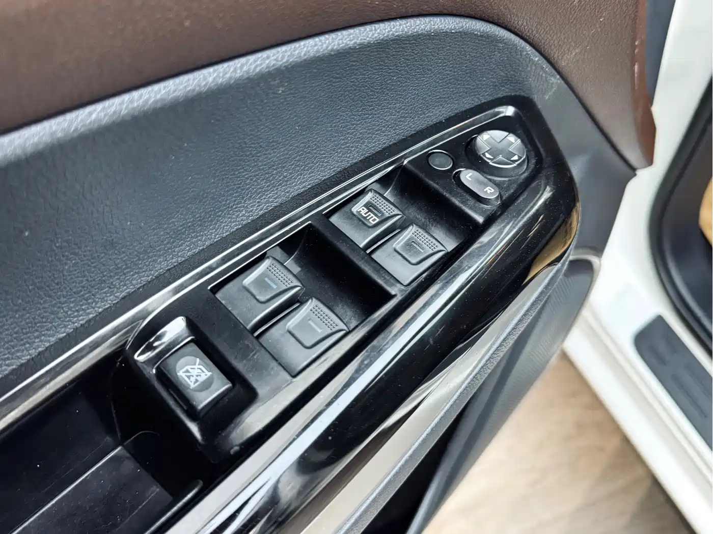 Haima Famila F7 2018 2017 1.5T 7-Seater Auto Comfort