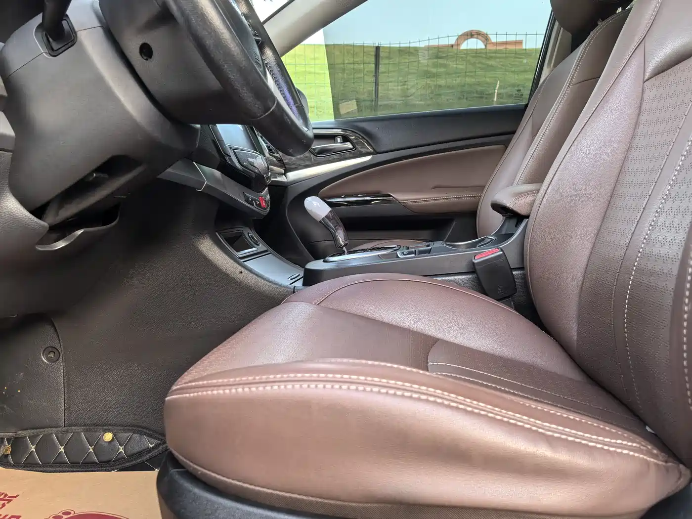 BYD S7 2017 2.0T Automatic Prestige Model фото 14