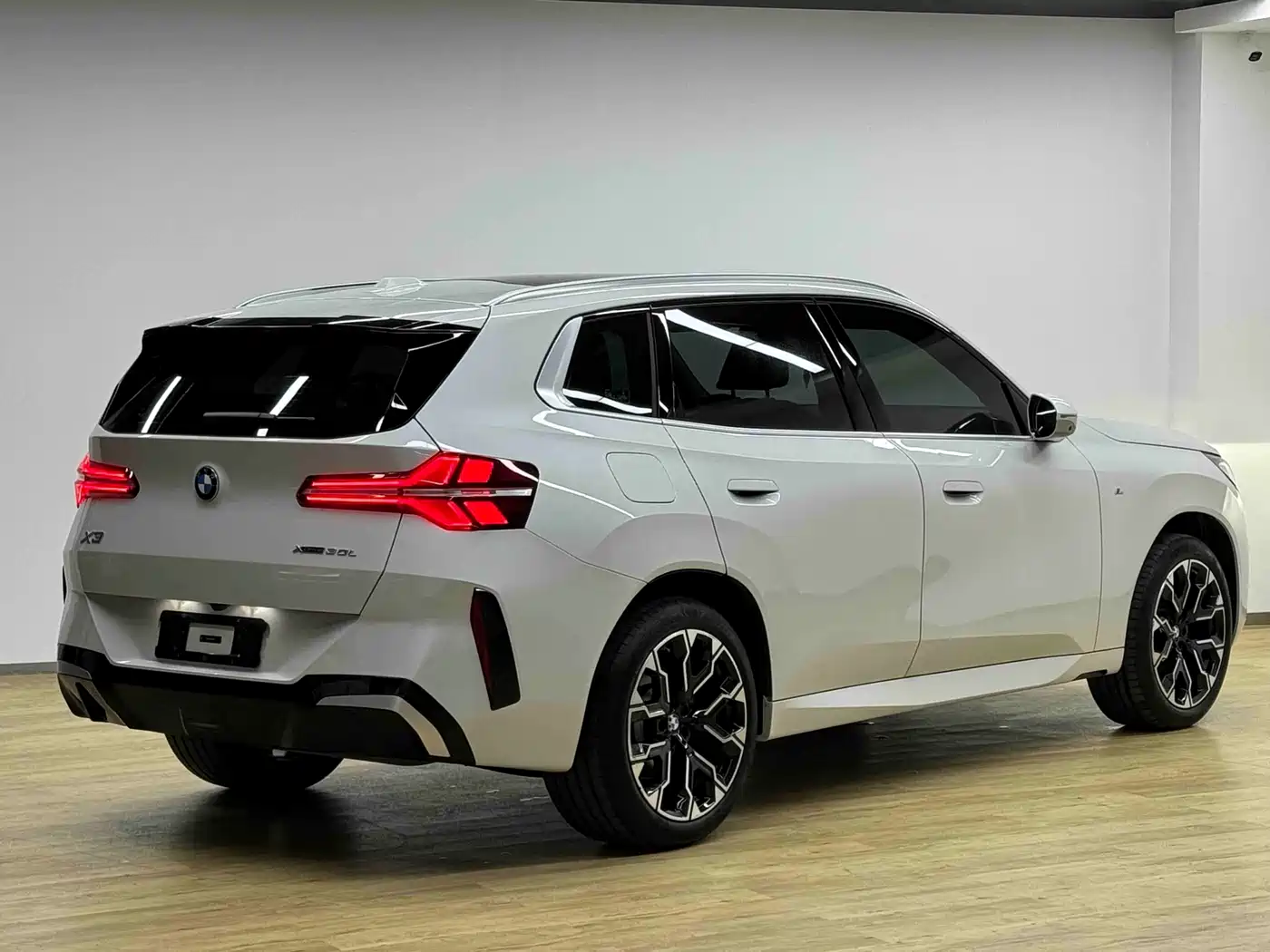 BMW X3 2025 2025 xDrive30L Leading M Sport Package
