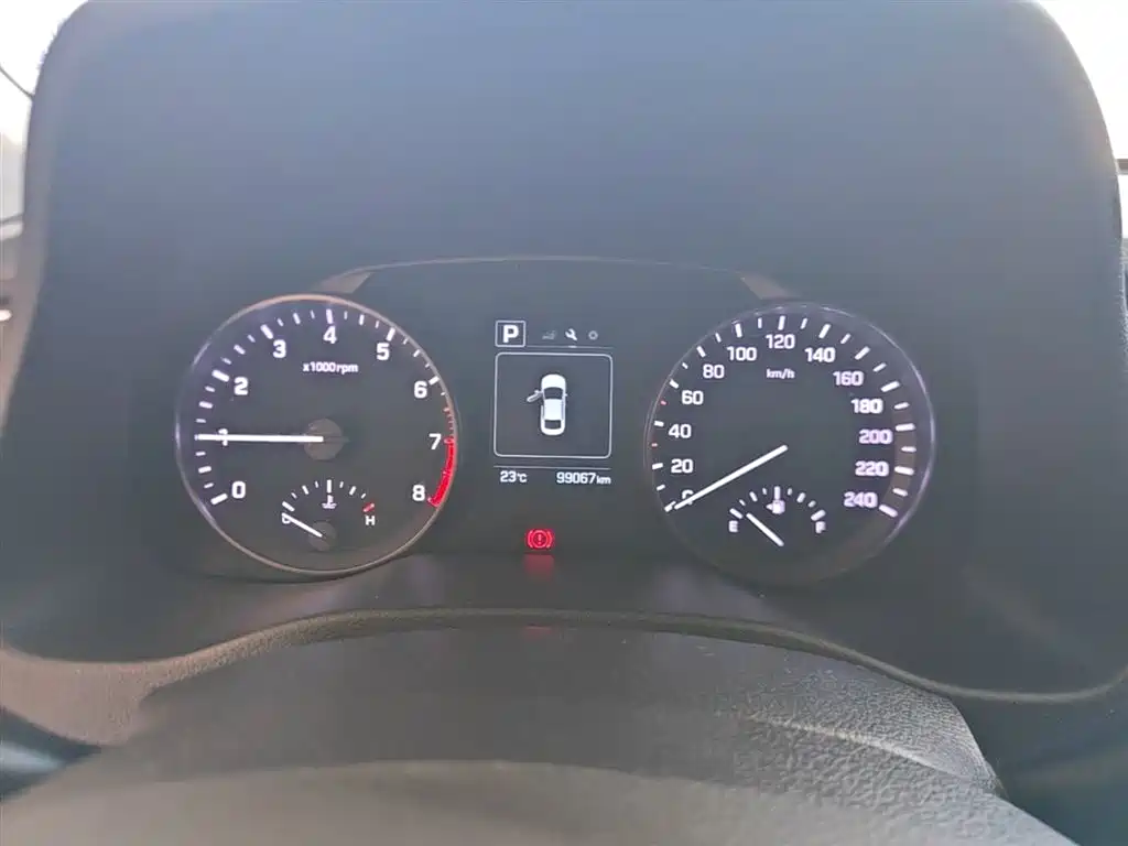 Hyundai Elantra 2016 Model 1.6L Automatic Smart Elite фото 12