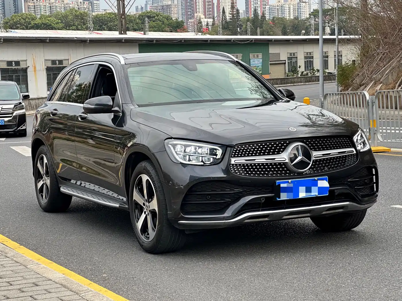 MERCEDES-BENZ GLC