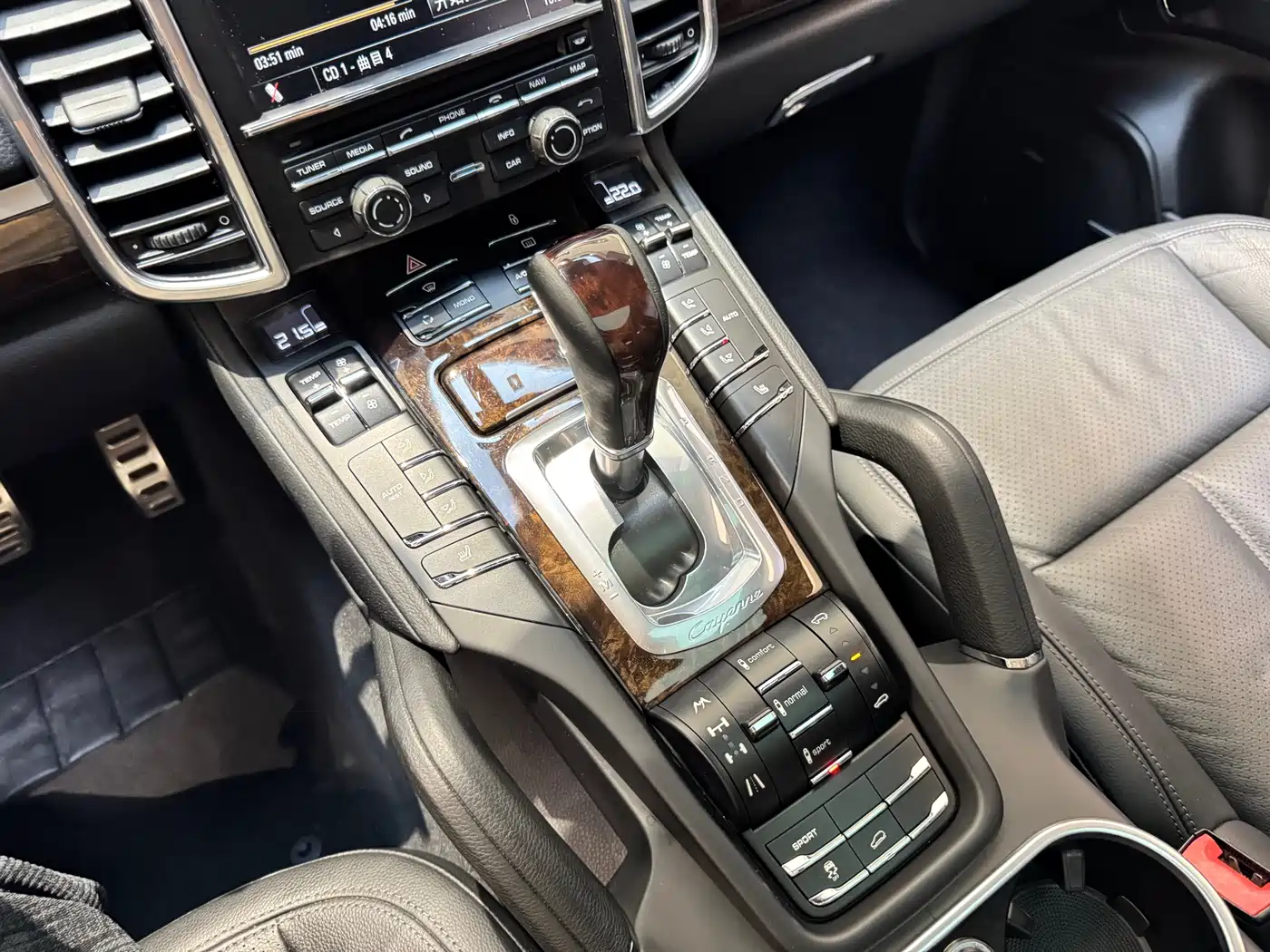 Porsche Cayenne 2014 Cayenne Platinum Edition 3.0T фото 18