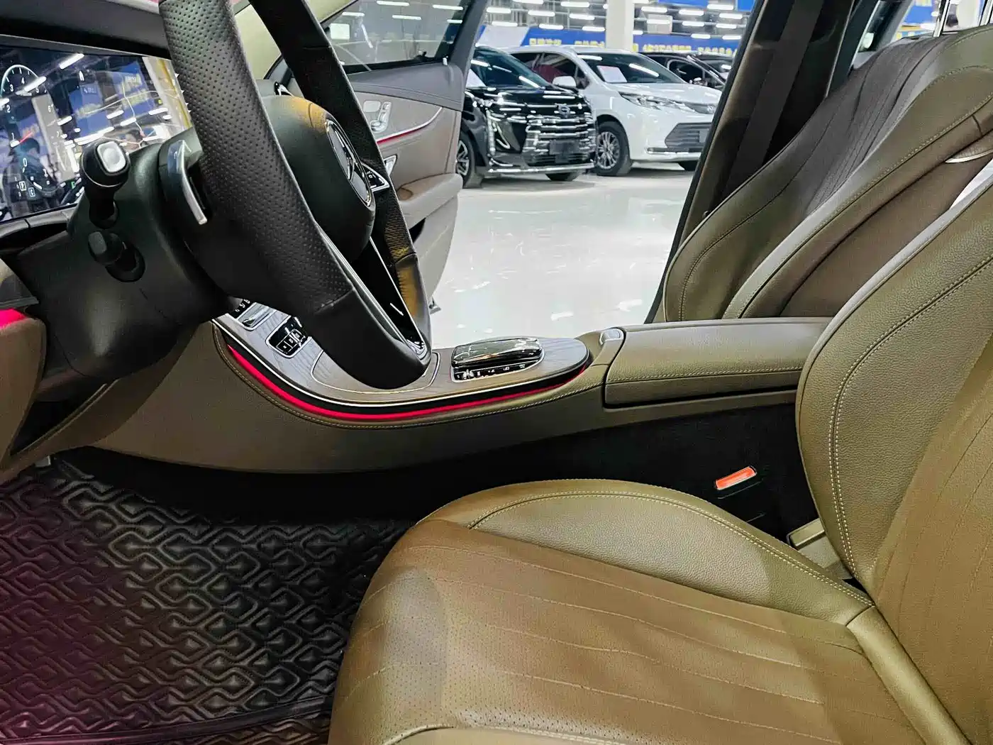 Mercedes-Benz E-Class 2021 E 300 L Fashion фото 8