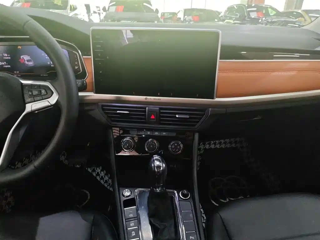 Volkswagen Bora 2023 200TSI DSG Yuexing PRO Edition фото 6
