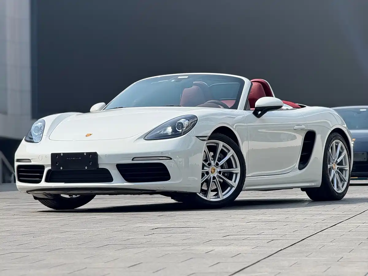 Фото 1 - Porsche 718