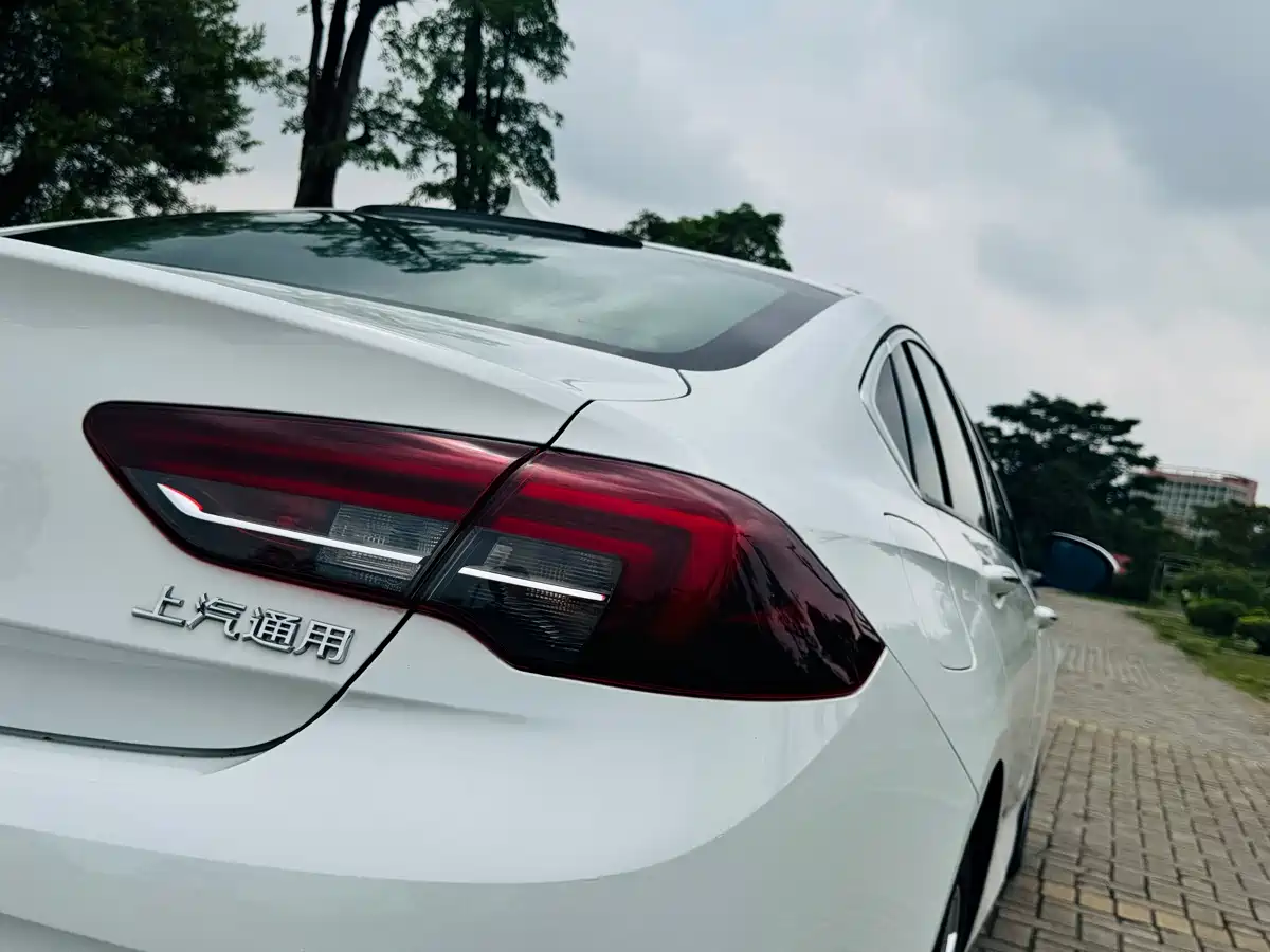 Buick Regal 2019 20T Elite China VI фото 23