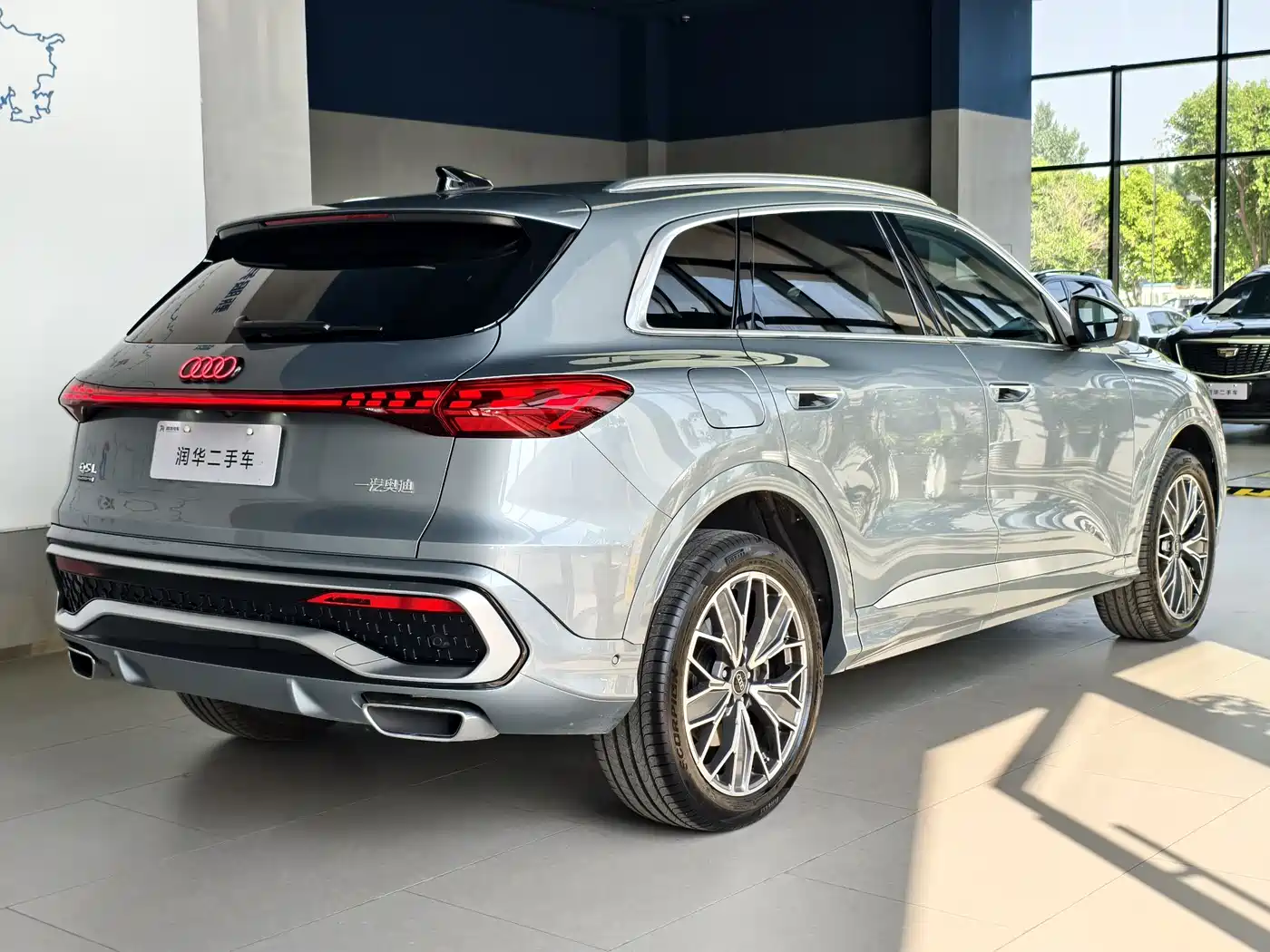 Audi Q5L 2026 Model Base Version фото 5