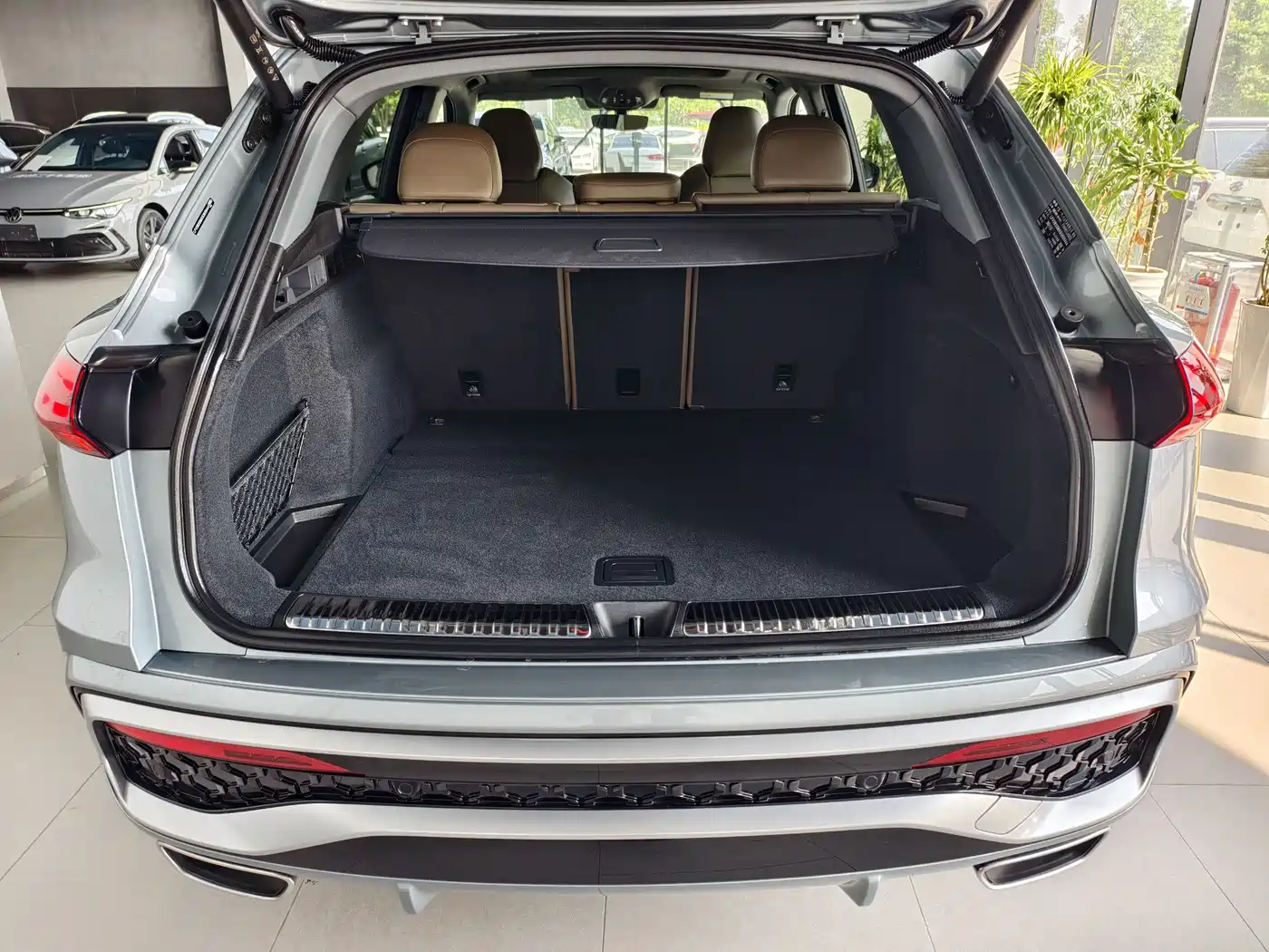 Audi Q5L 2026 Model Base Version фото 15