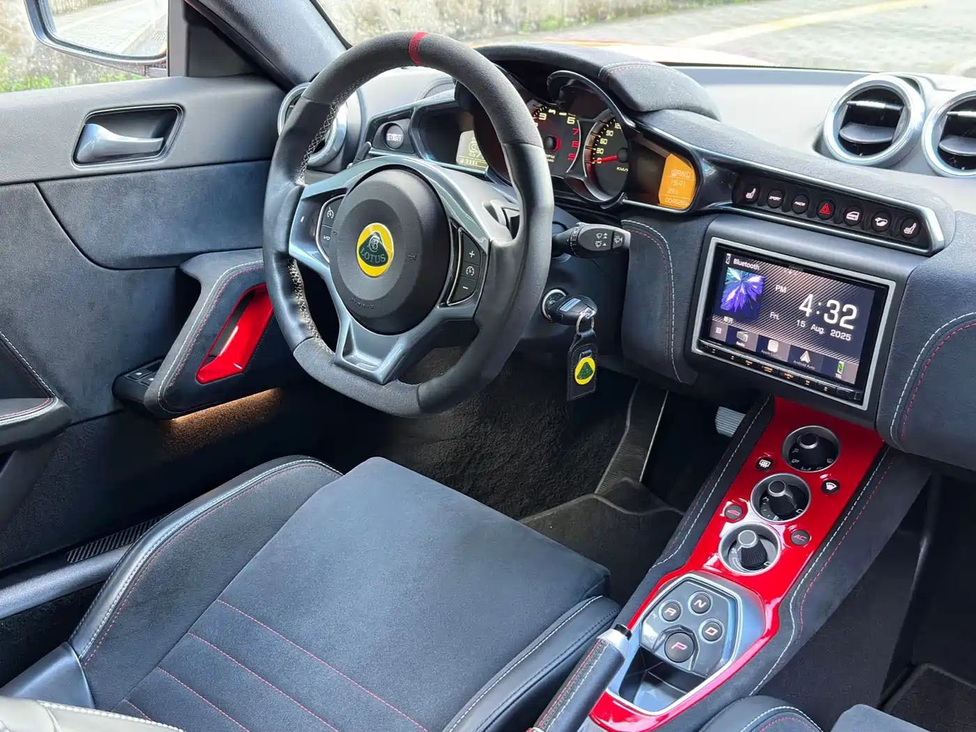 LOTUS SPORTS CAR EVORA