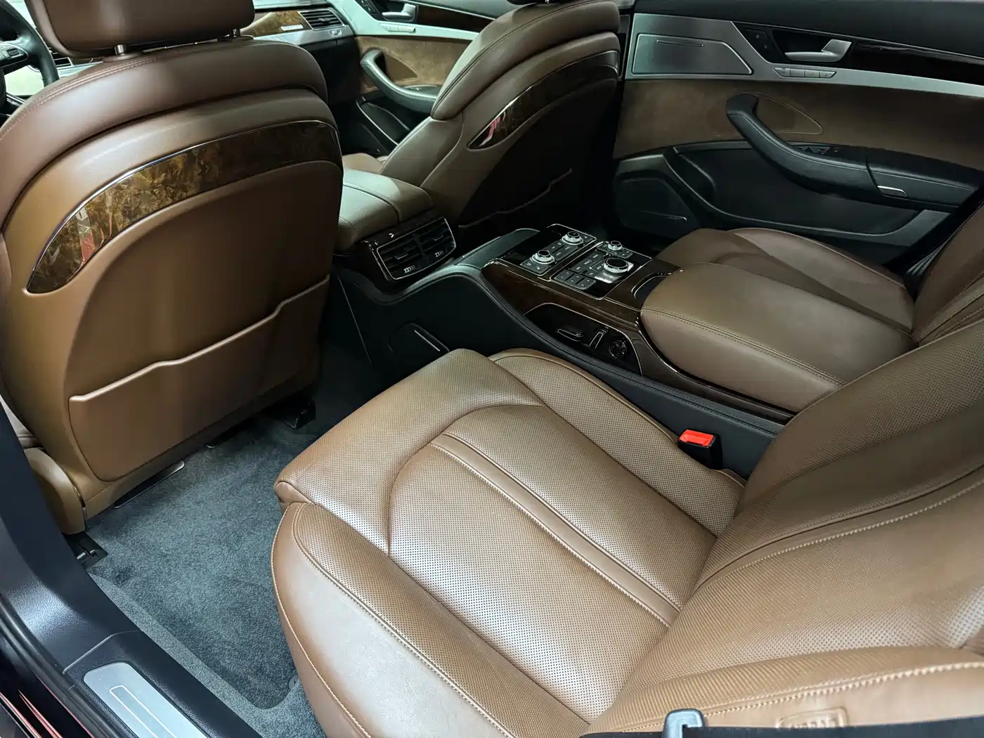 Audi A8 2014 A8L 45 TFSI quattro Luxury фото 39