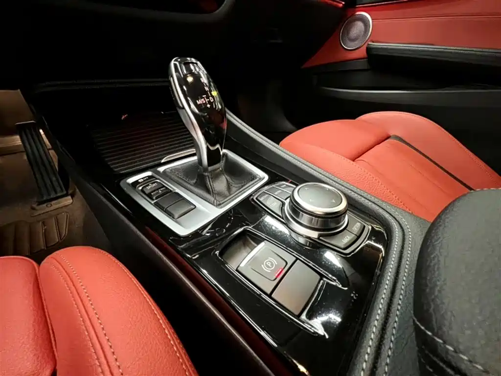 BMW 1 Series 2022 125i M Sport Shadow Edition фото 14