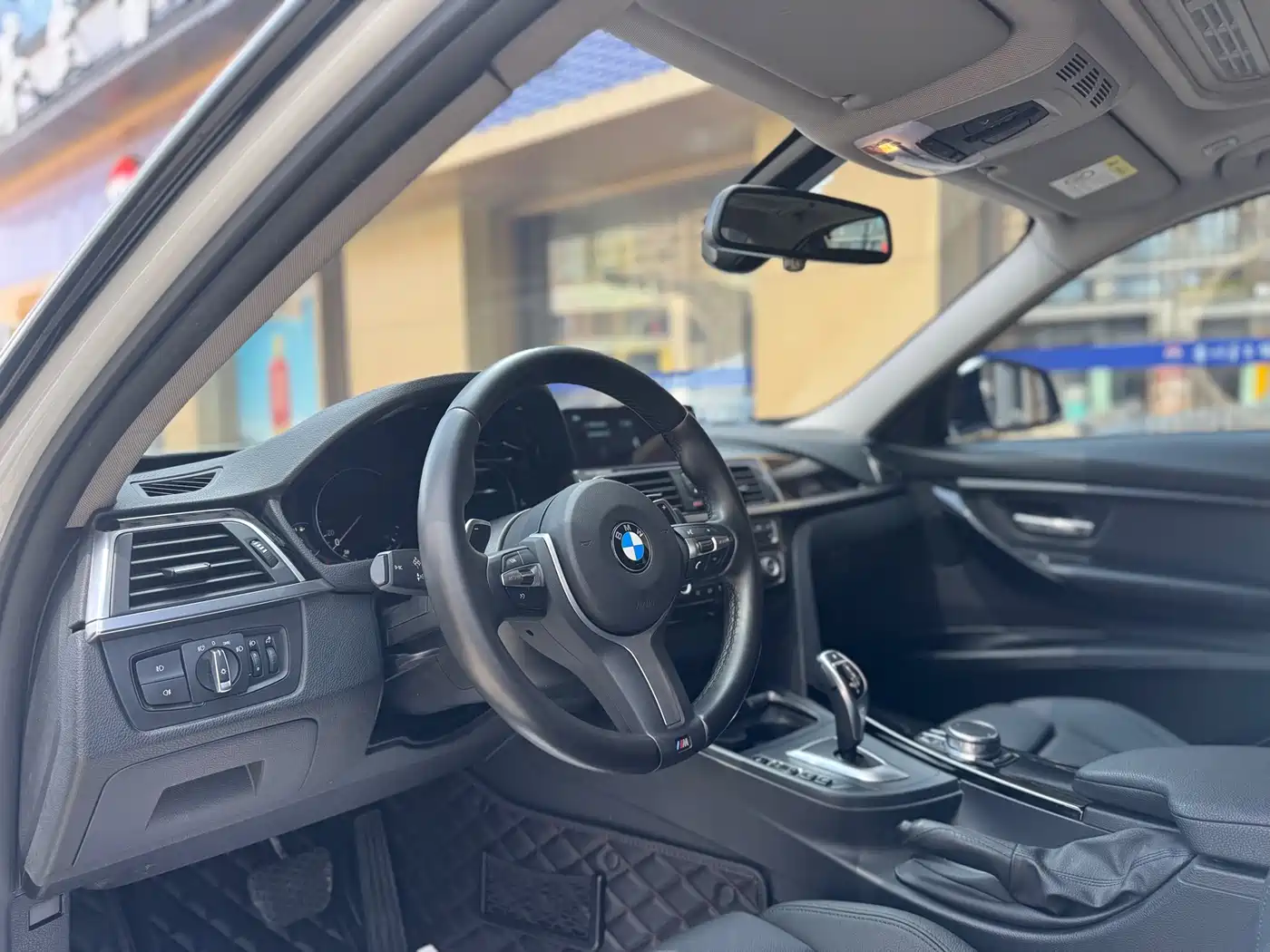 BMW 3 Series 2019 320Li M Luxury Package фото 8