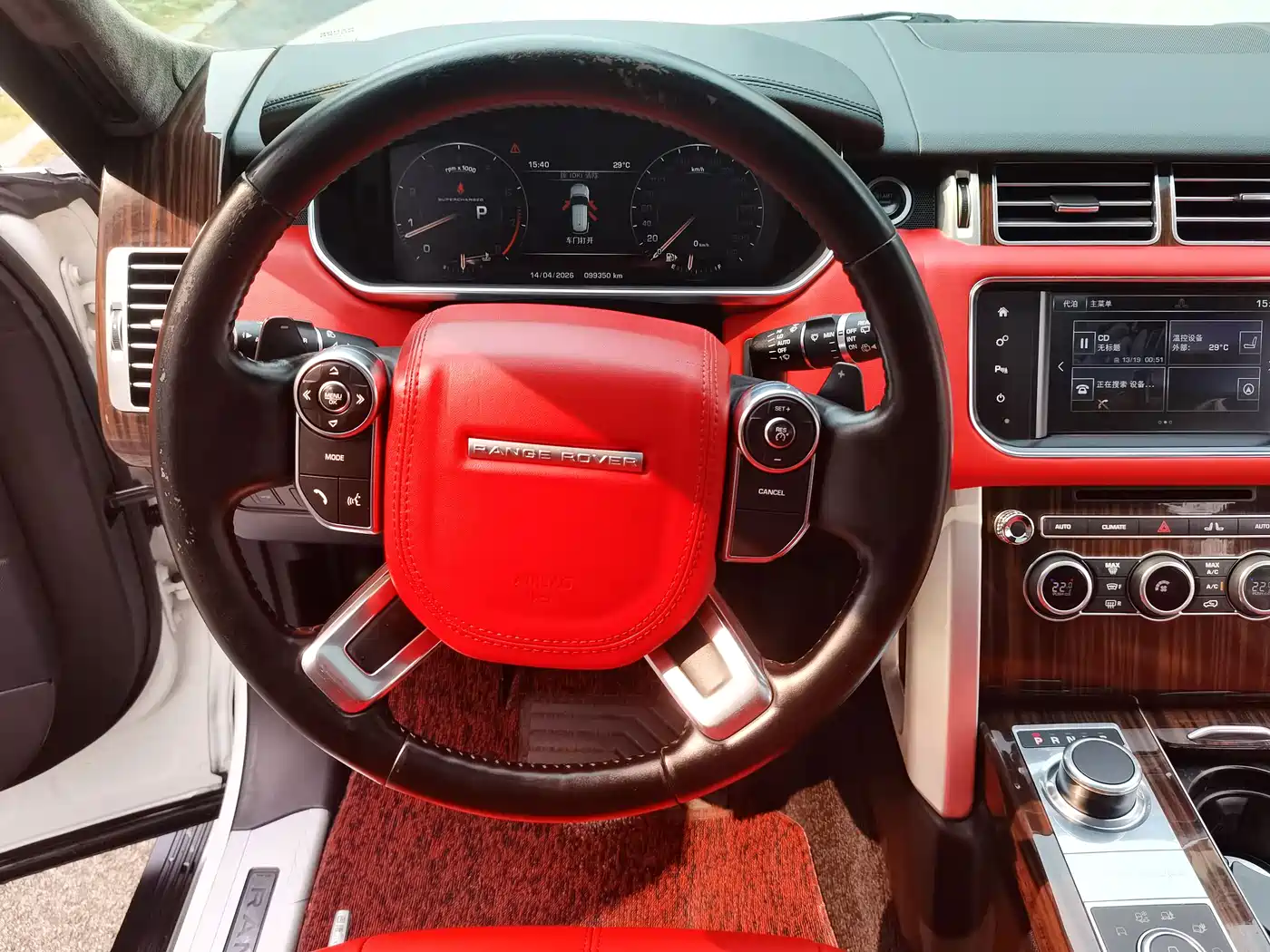 Land Rover Range Rover 2015 3.0 TDV6 Vogue фото 7