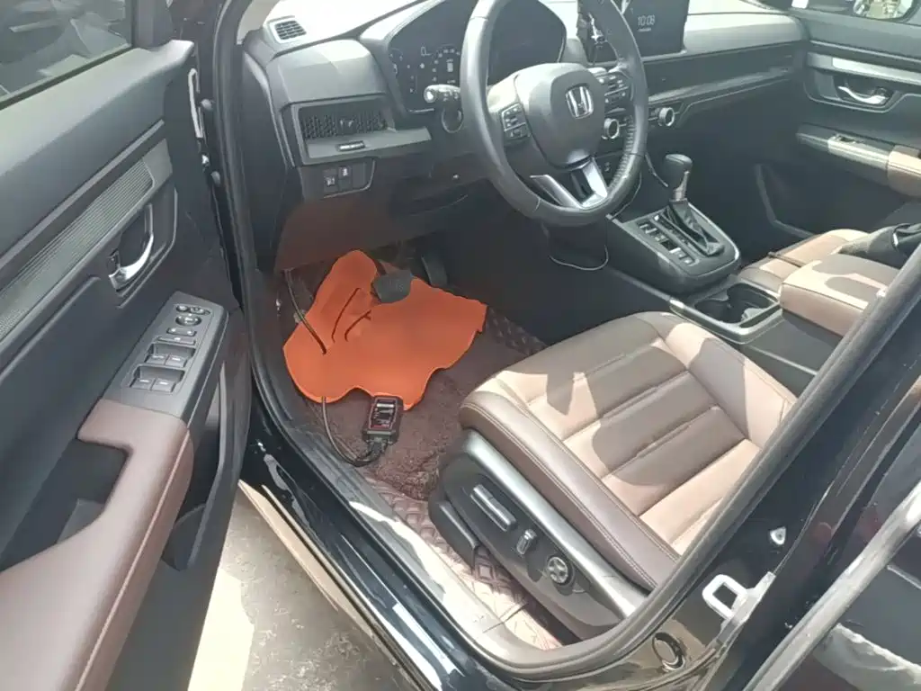Фото 16 - Honda CR-V