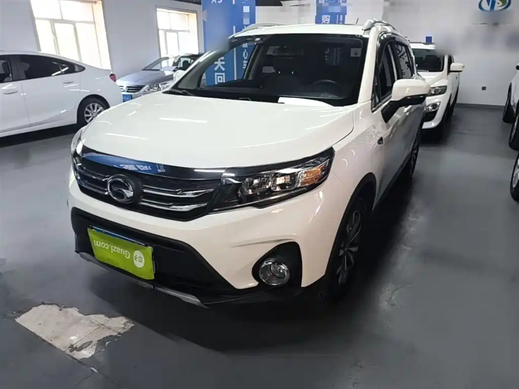 GAC Trumpchi Trumpchi GS3 2019 235T Automatic Elite Edition фото 2