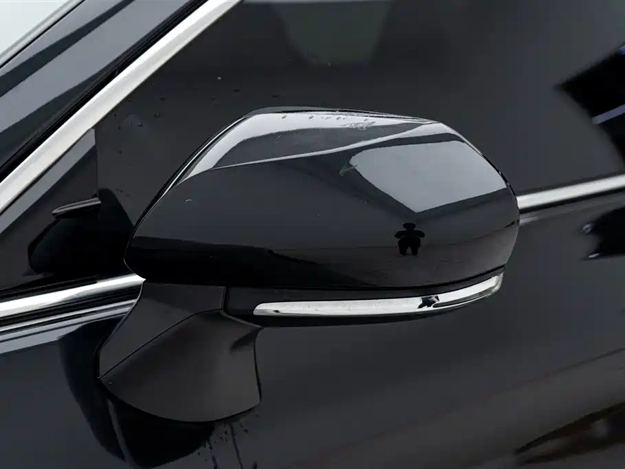Toyota Avalon 2022 2.0L Luxury Edition фото 12