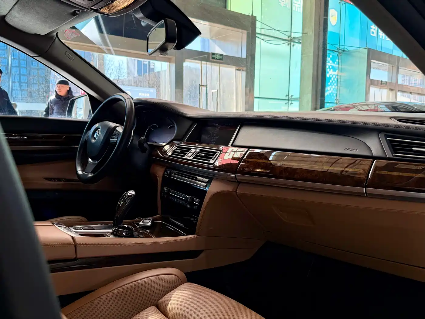 BMW 7 Series 2013 Model 760Li фото 23