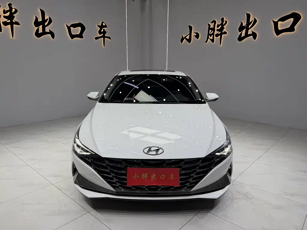 HYUNDAI ELANTRA
