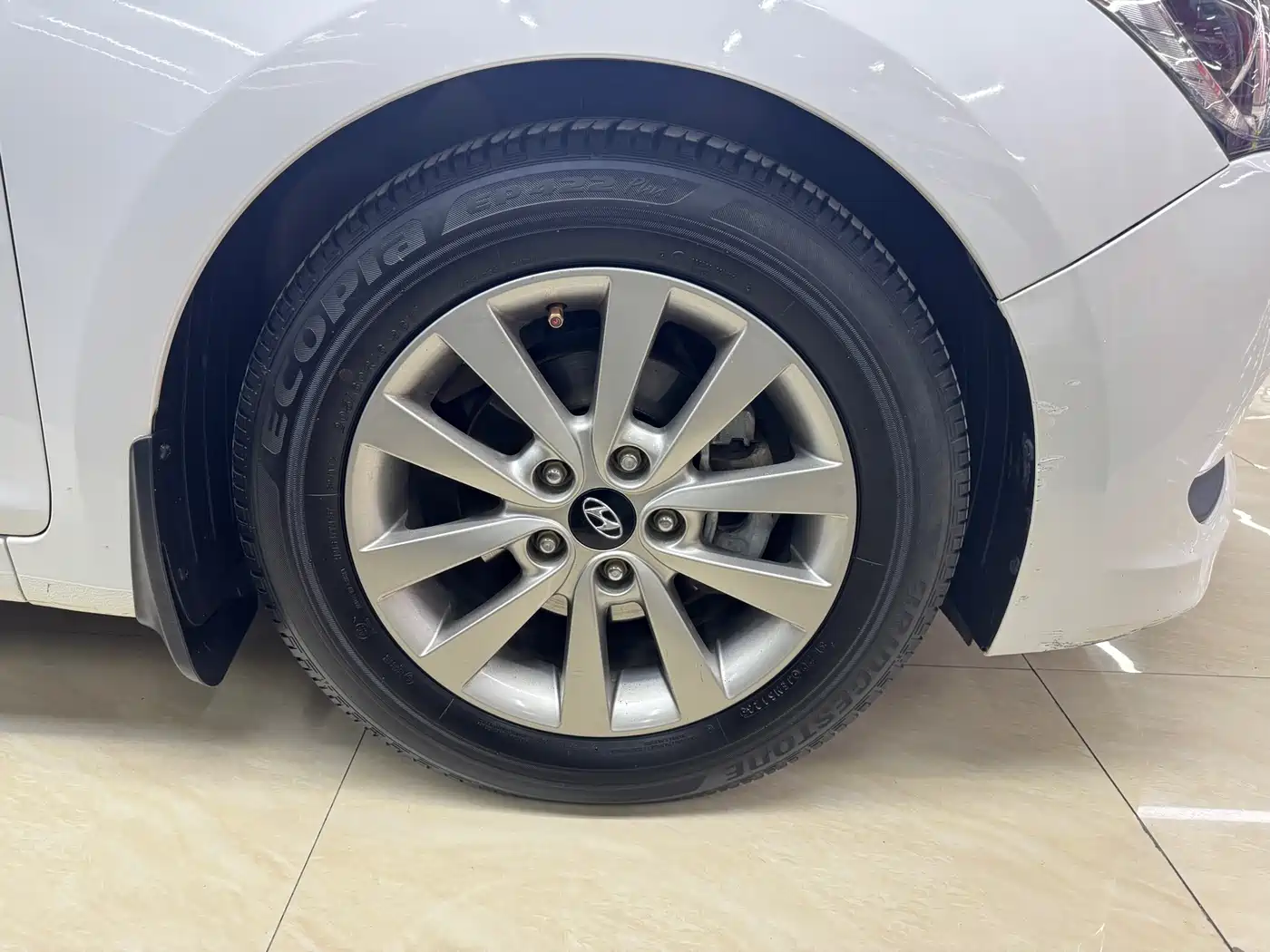 Hyundai Mistra 2014 1.8L Auto Smart GLS фото 8